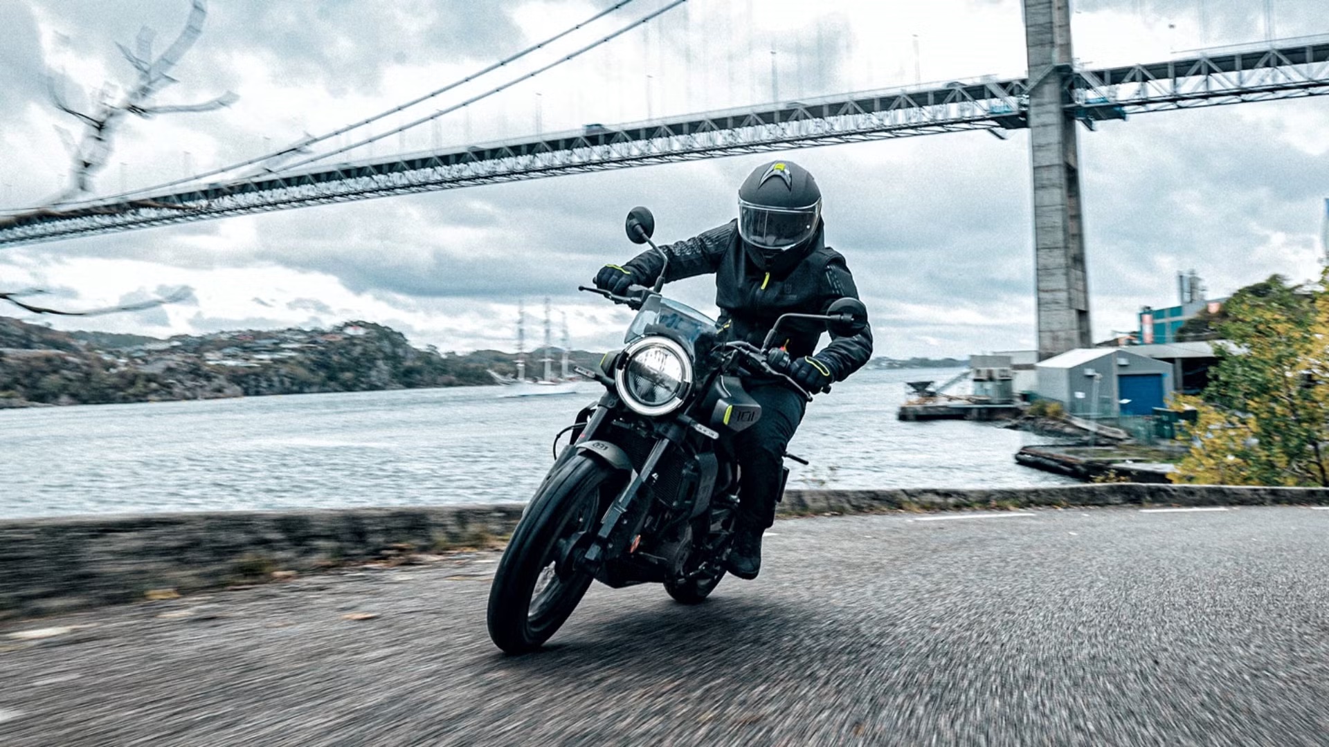 نقش و کاربرد موتورسیکلت در دنیای امروز